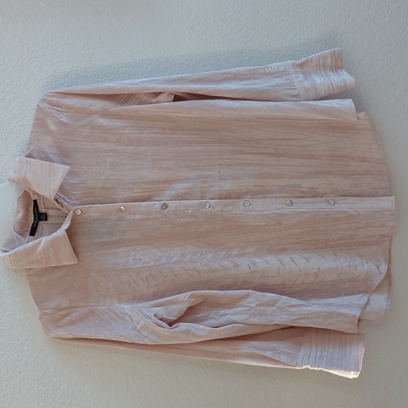 Andrew Marc Women's Collar Button Down Shirt - Picture 2 of 9